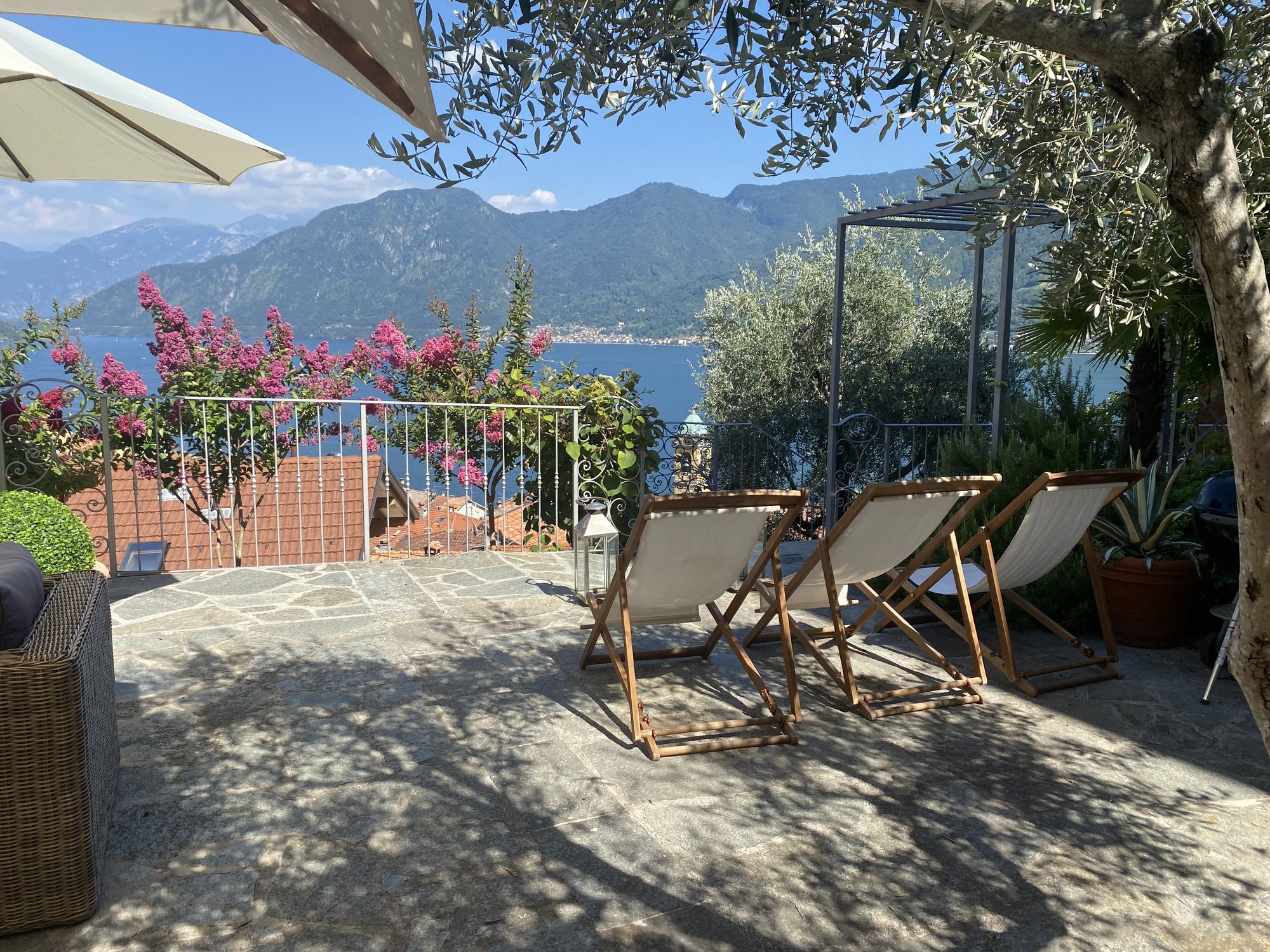 Terrasse au coucher du soleil